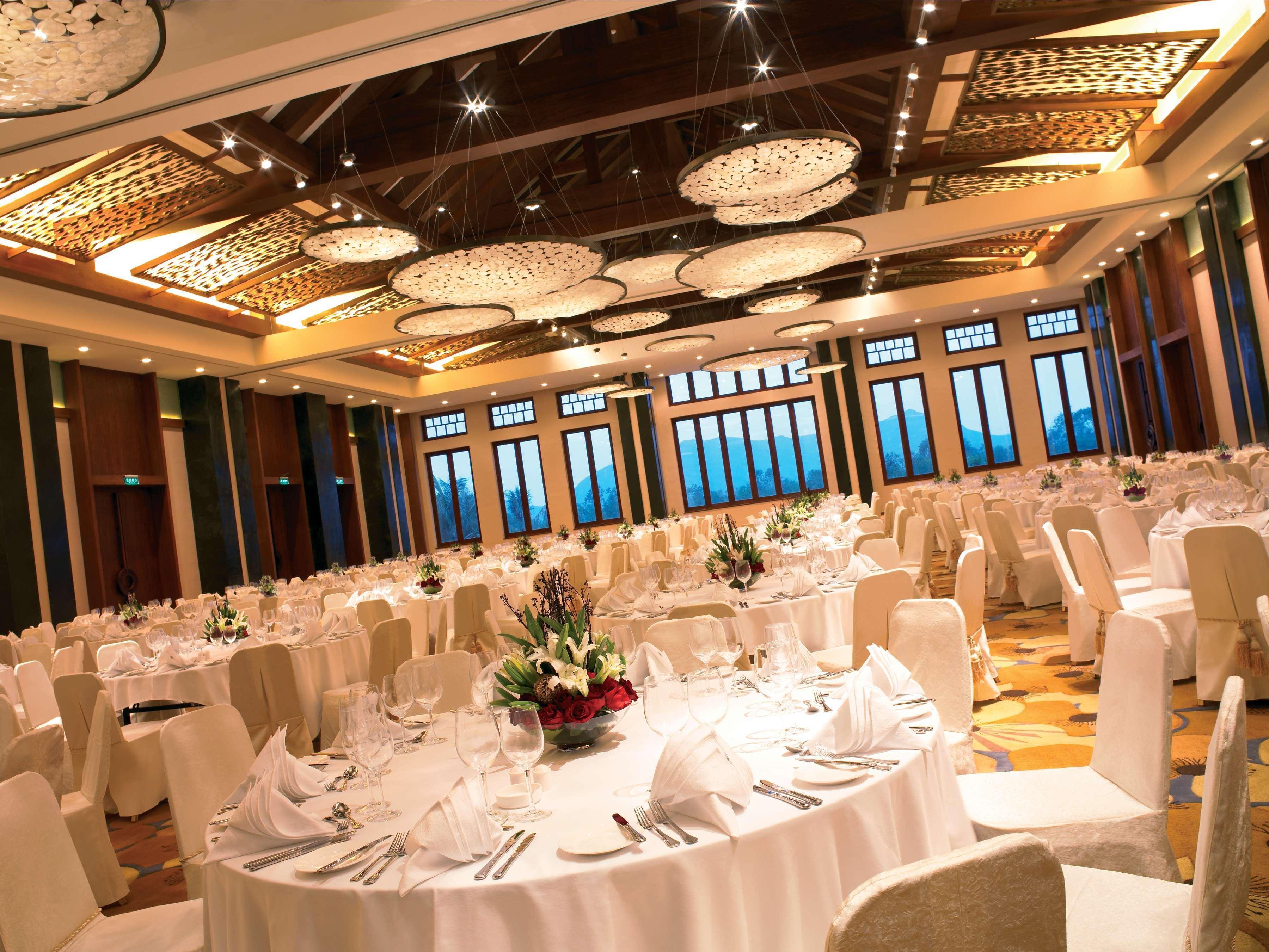Hilton Sanya Yalong Bay Resort & Spa Restaurace fotografie